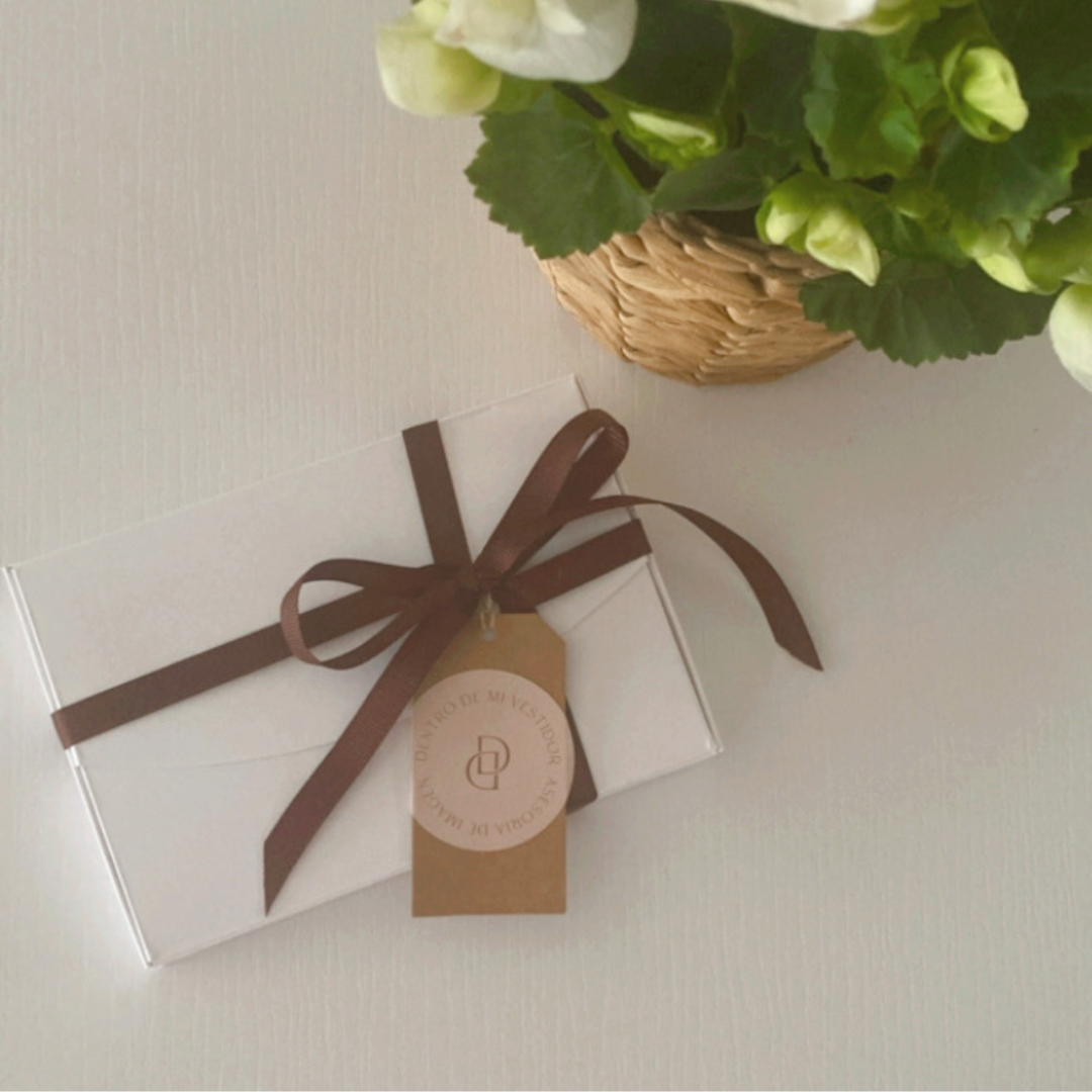 Tarjeta Regalo Dentro de mi Vestidor